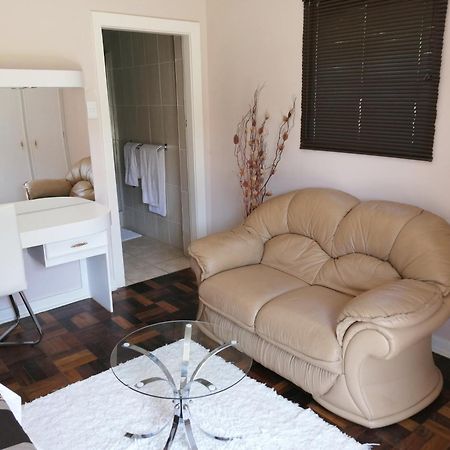 Easy Inn Guesthouse Велком Экстерьер фото