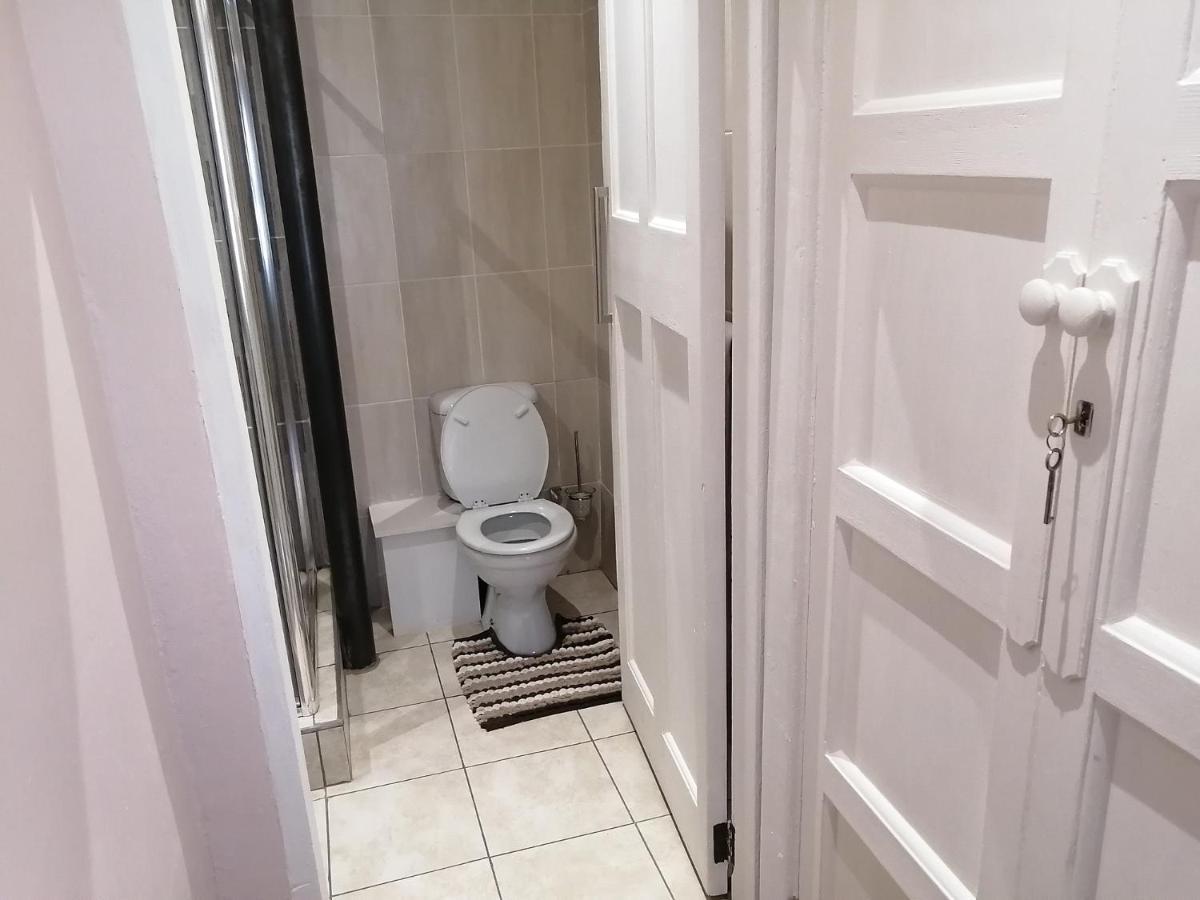 Easy Inn Guesthouse Велком Экстерьер фото