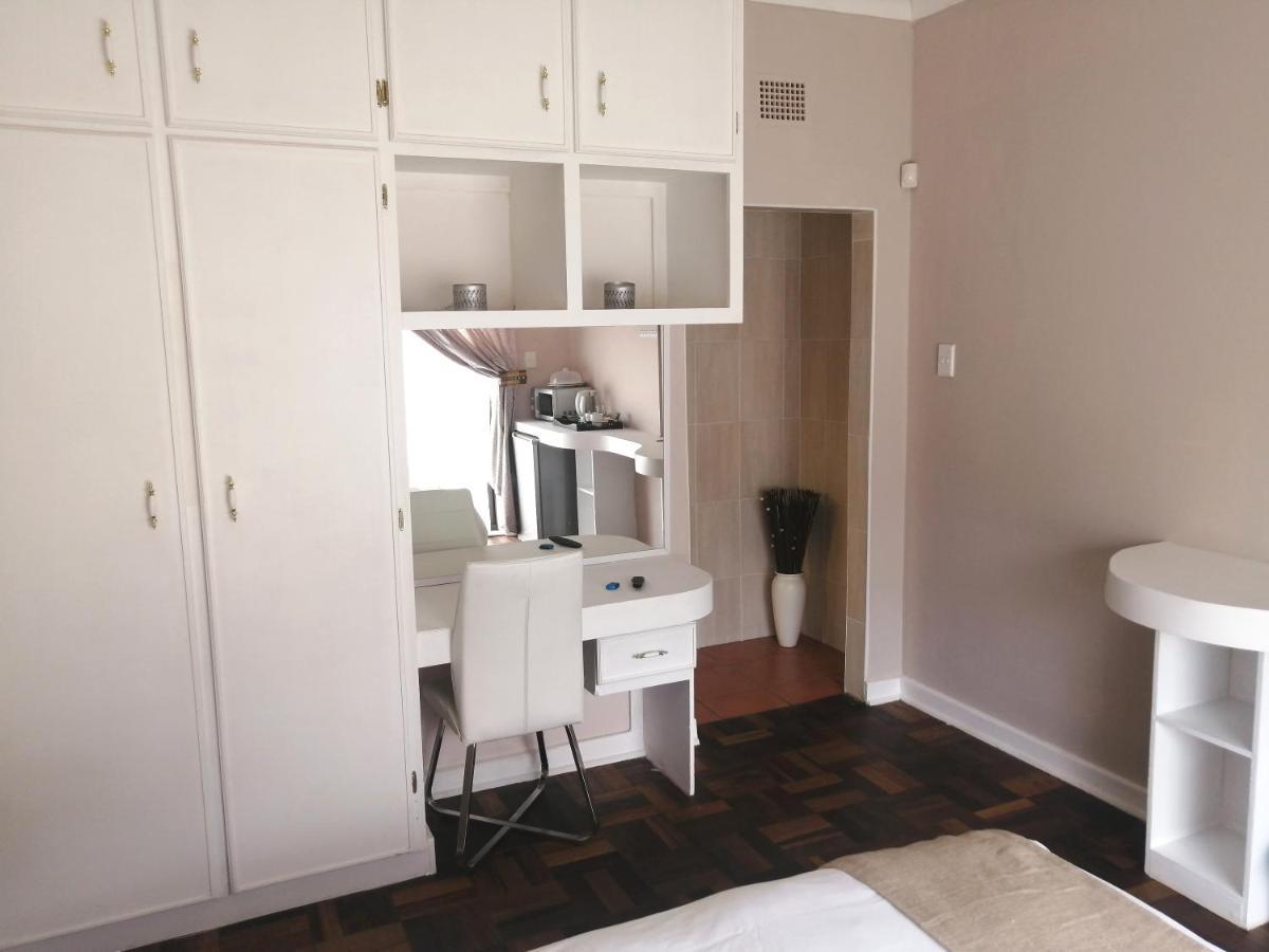 Easy Inn Guesthouse Велком Экстерьер фото