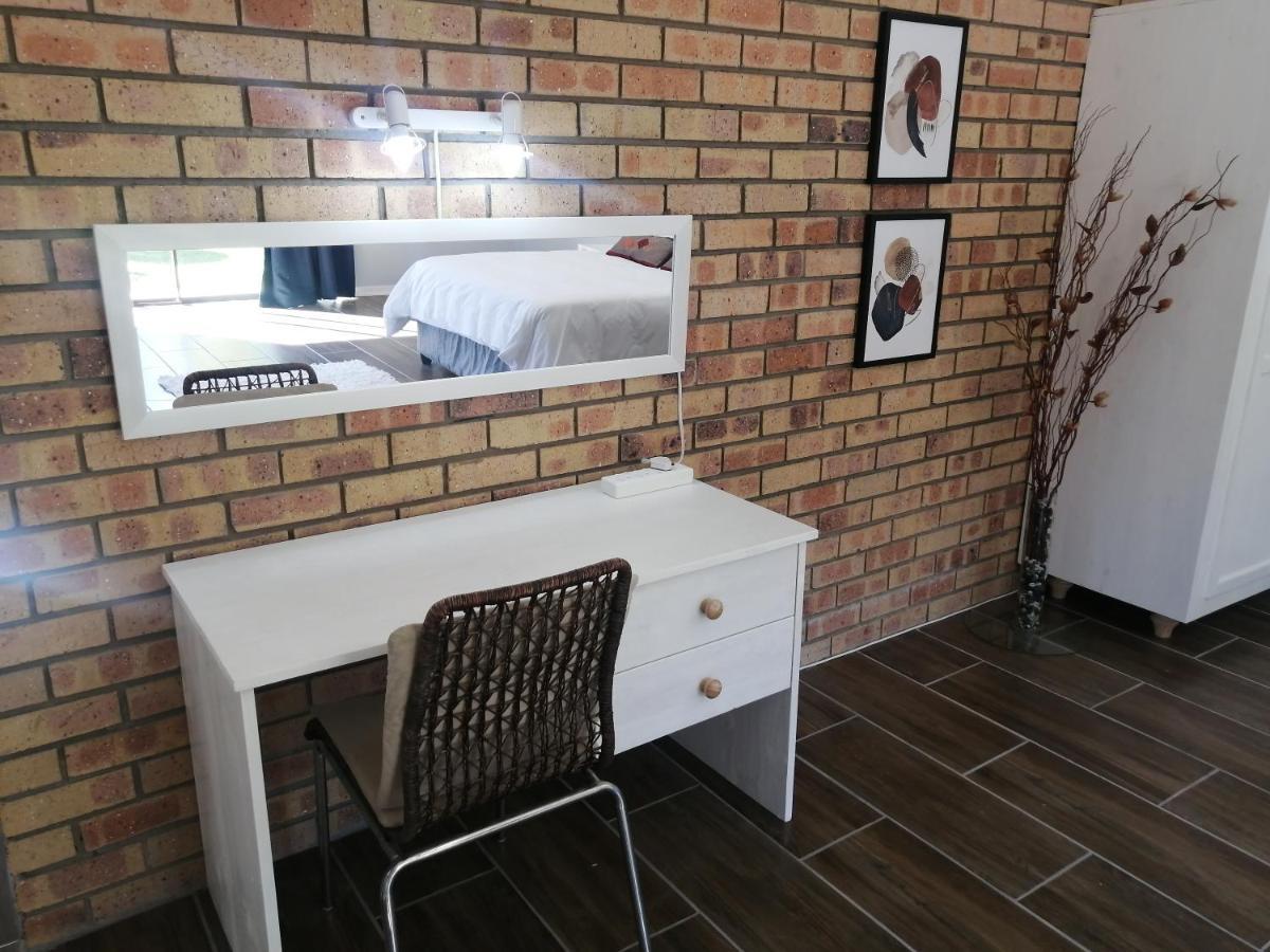 Easy Inn Guesthouse Велком Экстерьер фото